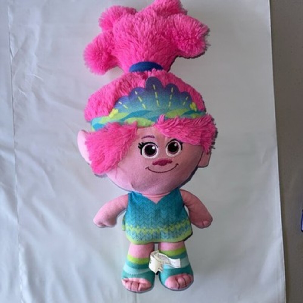 Trolls Band Together Troll Queen Poppy Large 14 inch Plush Dreamworks Toy